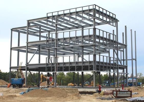 PENGGUNAAN BAJA RINGAN DALAM PROYEK PEMBANGUNAN GEDUNG BERTINGKAT