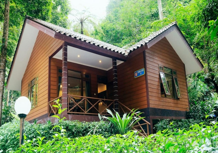 CARAVAN BUNGALOW SAFARI LODGE: PENGALAMAN MENGINAP UNIK DI TENGAH ALAM LIAR