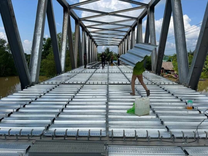 CONTOH INSTALASI WIREMESH