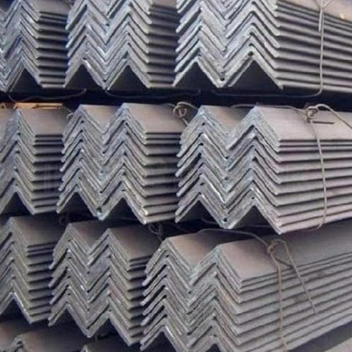 PERAN BESI SIKU SEBAGAI STRUKTUR PENDUKUNG INSTALASI