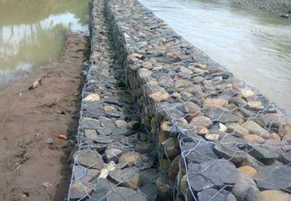 APLIKASI GABION DALAM PROYEK KONSTRUKSI PERKOTAAN