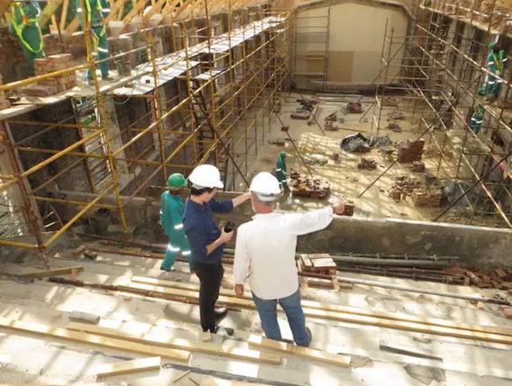 BAGAIMANA CARA MENGUKUR DAN MEMOTONG PIPA HITAM UNTUK KEBUTUHAN PROYEK INDUSTRI