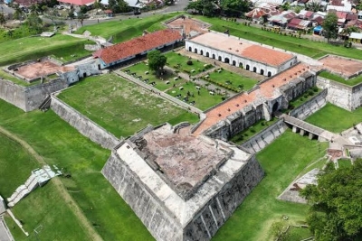 FORT MARLBOROUGH: BENTENG PENINGGALAN INGGRIS DI BENGKULU